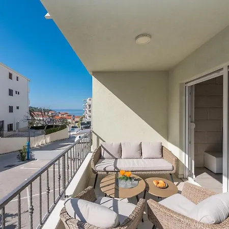 Masson Apartment *